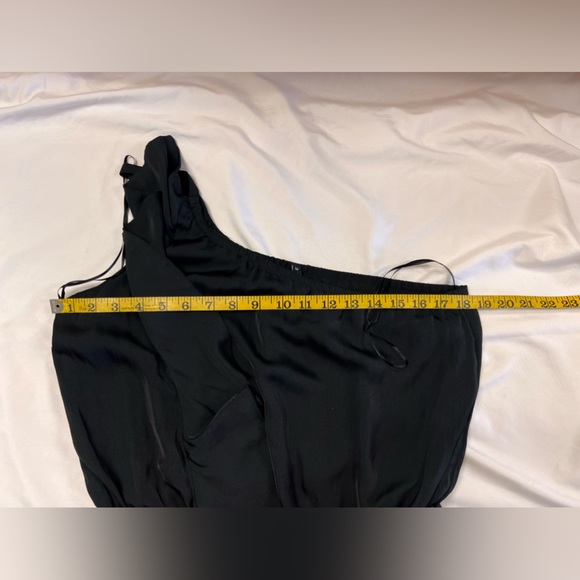 Luxe Deluxe NWT Look Twice One Shoulder Ruffle Dress Size 6 - Picture 14 of 16